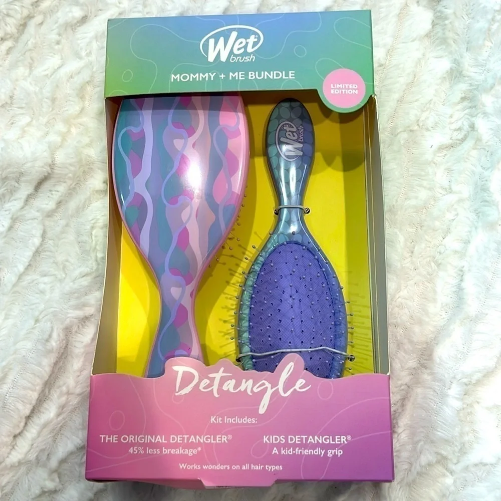 Brand new WetBrush Pro Detangler mommy & Me Pearl Bundle 2 brushes pink/purple